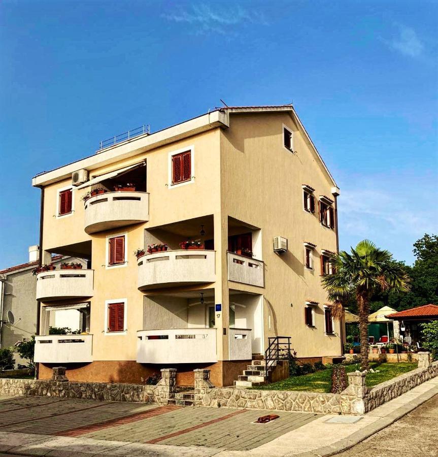 Apartments Hanka 니바이스 외부 사진